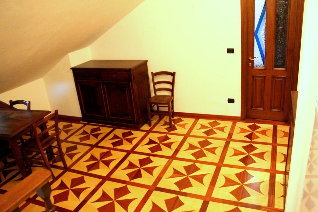 La Mansarda Di Legno Apartment Turin Room photo
